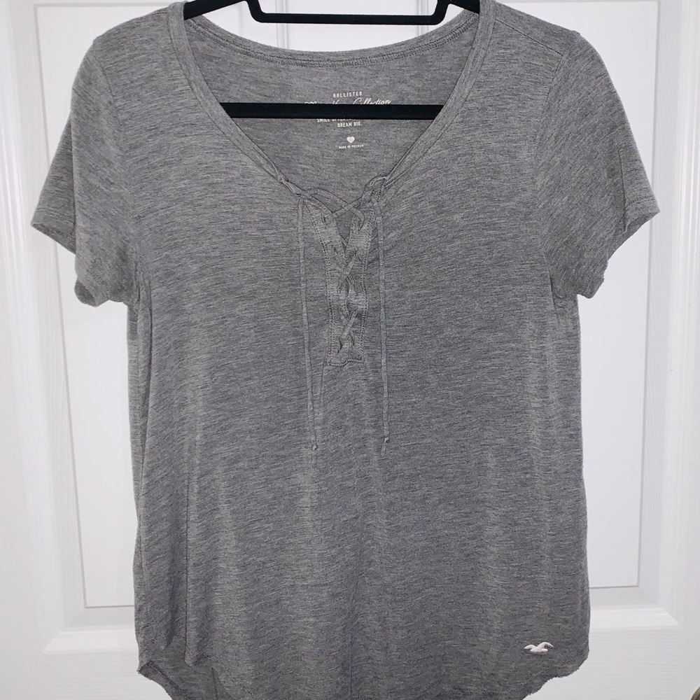 Hollister essential tee